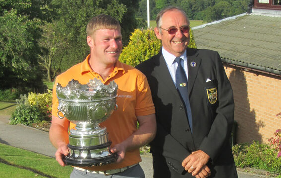 #caption-124 President Ian and Champion Will
